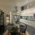 Nordic Snowlight 4 Bedrooms, Sauna, Wi-fi And Free Parking * Rovaniemi