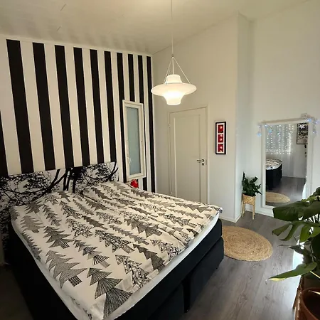 别墅 Nordic Snowlight 4 Bedrooms, Sauna, Wi-fi And Free Parking 罗瓦涅米