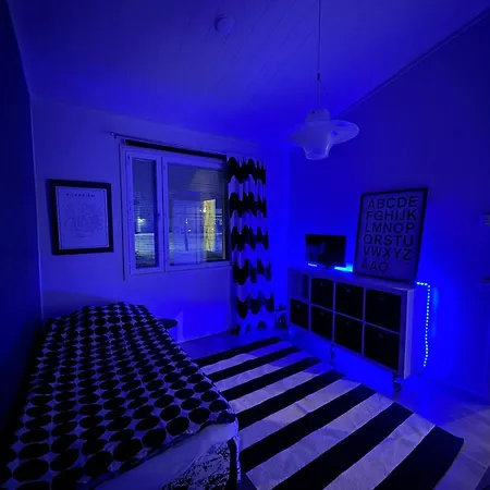 Nordic Snowlight 4 Bedrooms, Sauna, Wi-fi And Free Parking 别墅