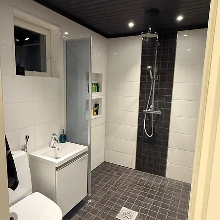 Nordic Snowlight 4 Bedrooms, Sauna, Wi-fi And Free Parking 别墅