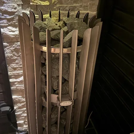 Nordic Snowlight 4 Bedrooms, Sauna, Wi-fi And Free Parking Rovaniemi