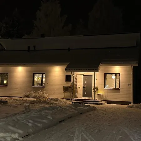 别墅 Nordic Snowlight 4 Bedrooms, Sauna, Wi-fi And Free Parking 罗瓦涅米