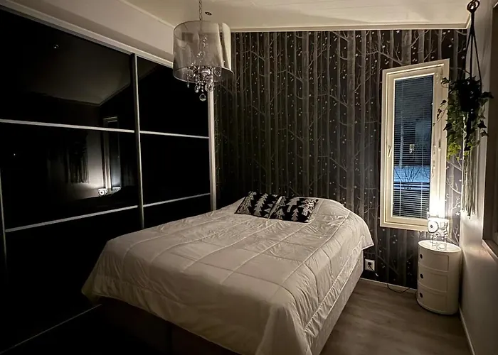 Nordic Snowlight 4 Bedrooms, Sauna, Wi-fi And Free Parking * רובניימי