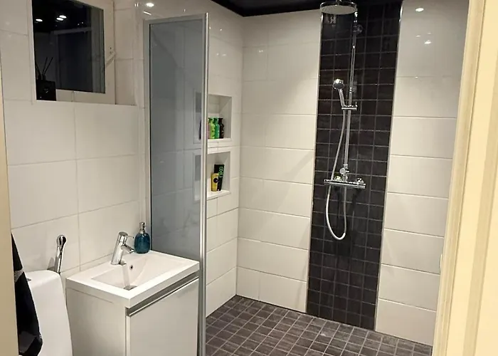 Nordic Snowlight 4 Bedrooms, Sauna, Wi-fi And Free Parking וילה