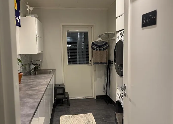 Nordic Snowlight 4 Bedrooms, Sauna, Wi-fi And Free Parking רובניימי