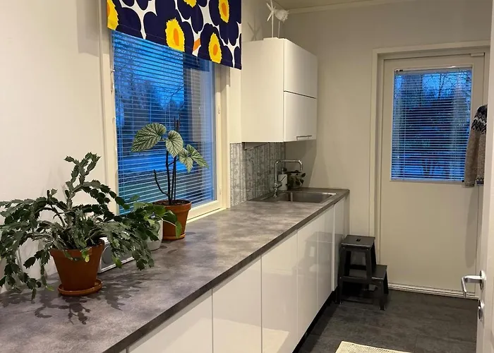 Nordic Snowlight 4 Bedrooms, Sauna, Wi-fi And Free Parking רובניימי