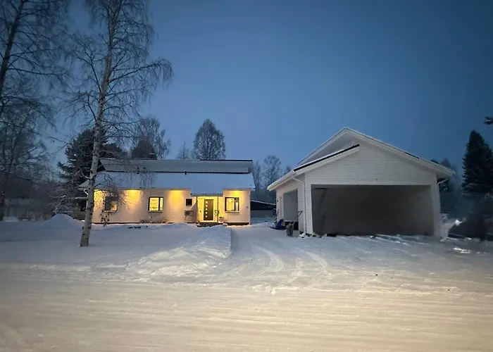 Nordic Snowlight 4 Bedrooms, Sauna, Wi-fi And Free Parking וילה